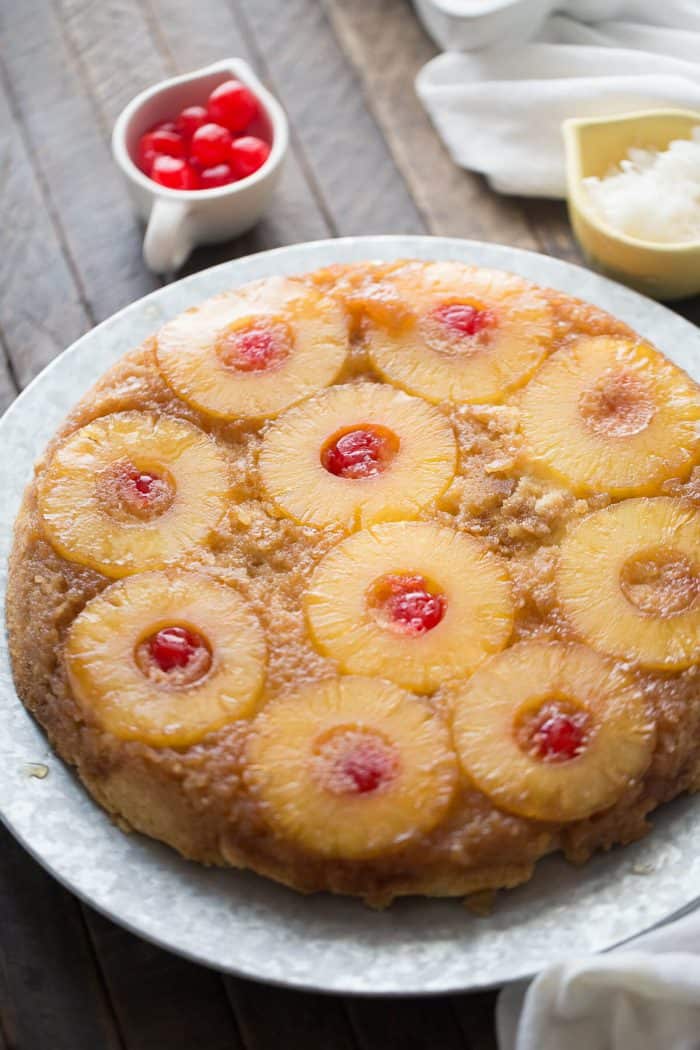 Pina Colada Upside Down Cake - Lemonsforlulu.com