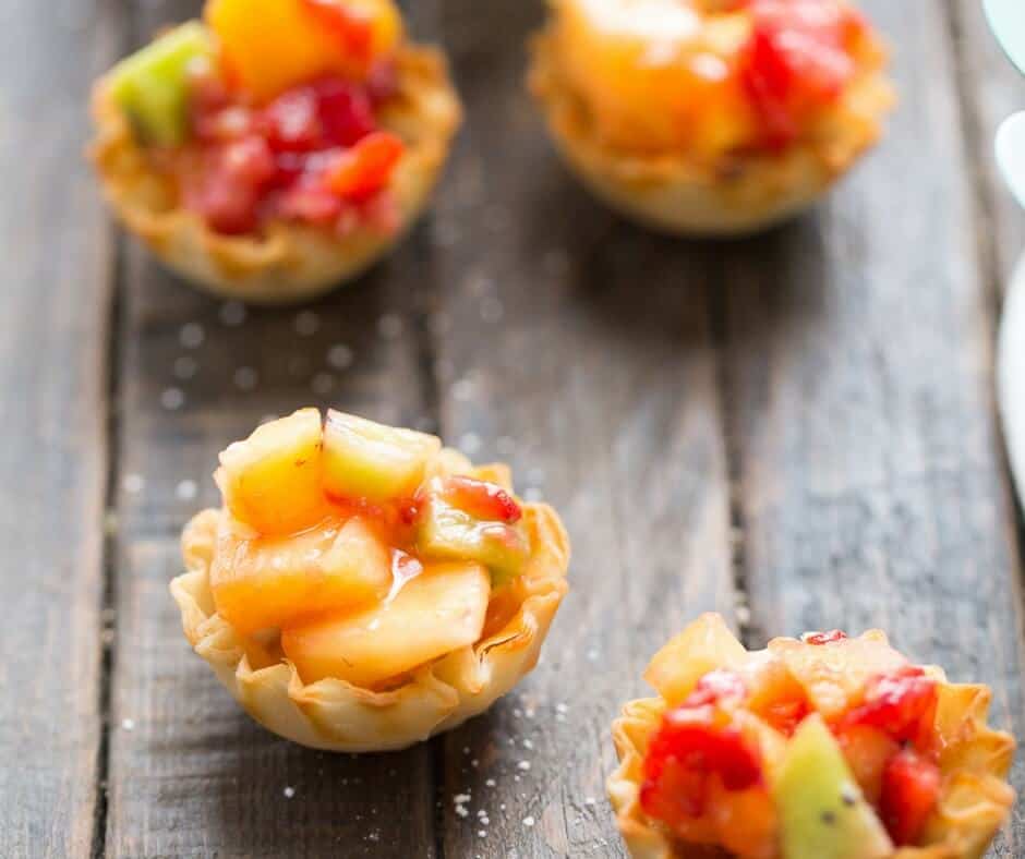 Tropical Fruit Salsa with Cinnamon Phyllo Cups | LemonsforLulu.com